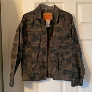 Size large kids Levi jacket